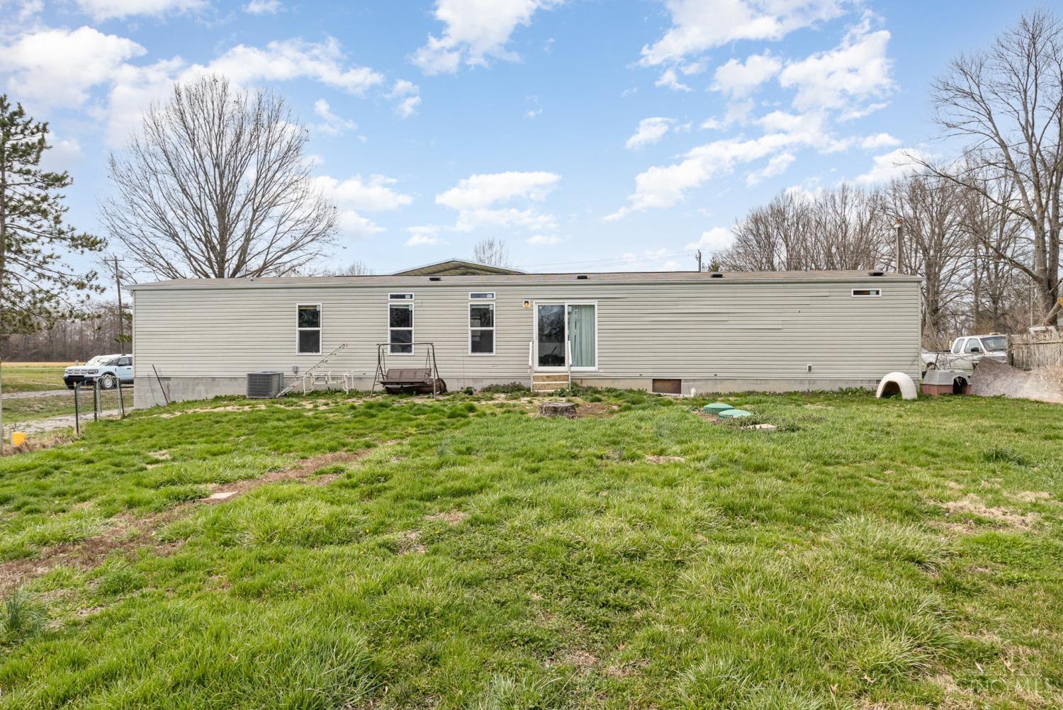 15042 Hillcrest Road
