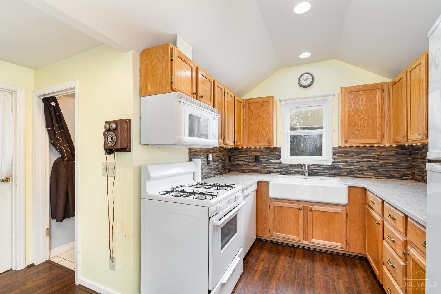 2713 Old St Rt 32