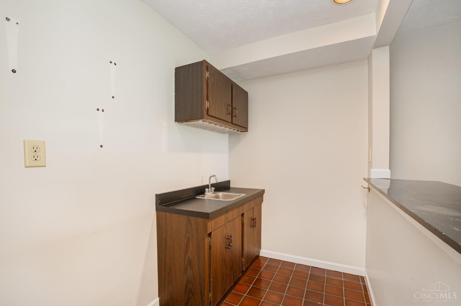 209 Apples Way