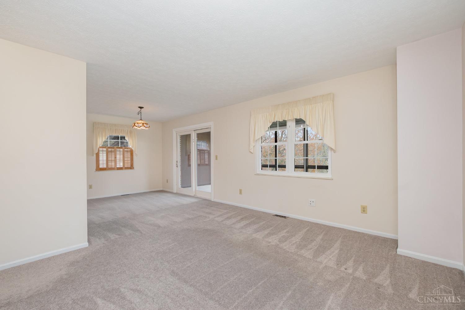 209 Apples Way