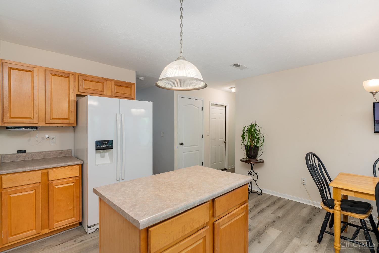 1099 Ridgepointe Drive