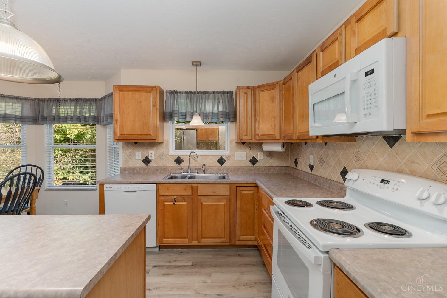 1099 Ridgepointe Drive
