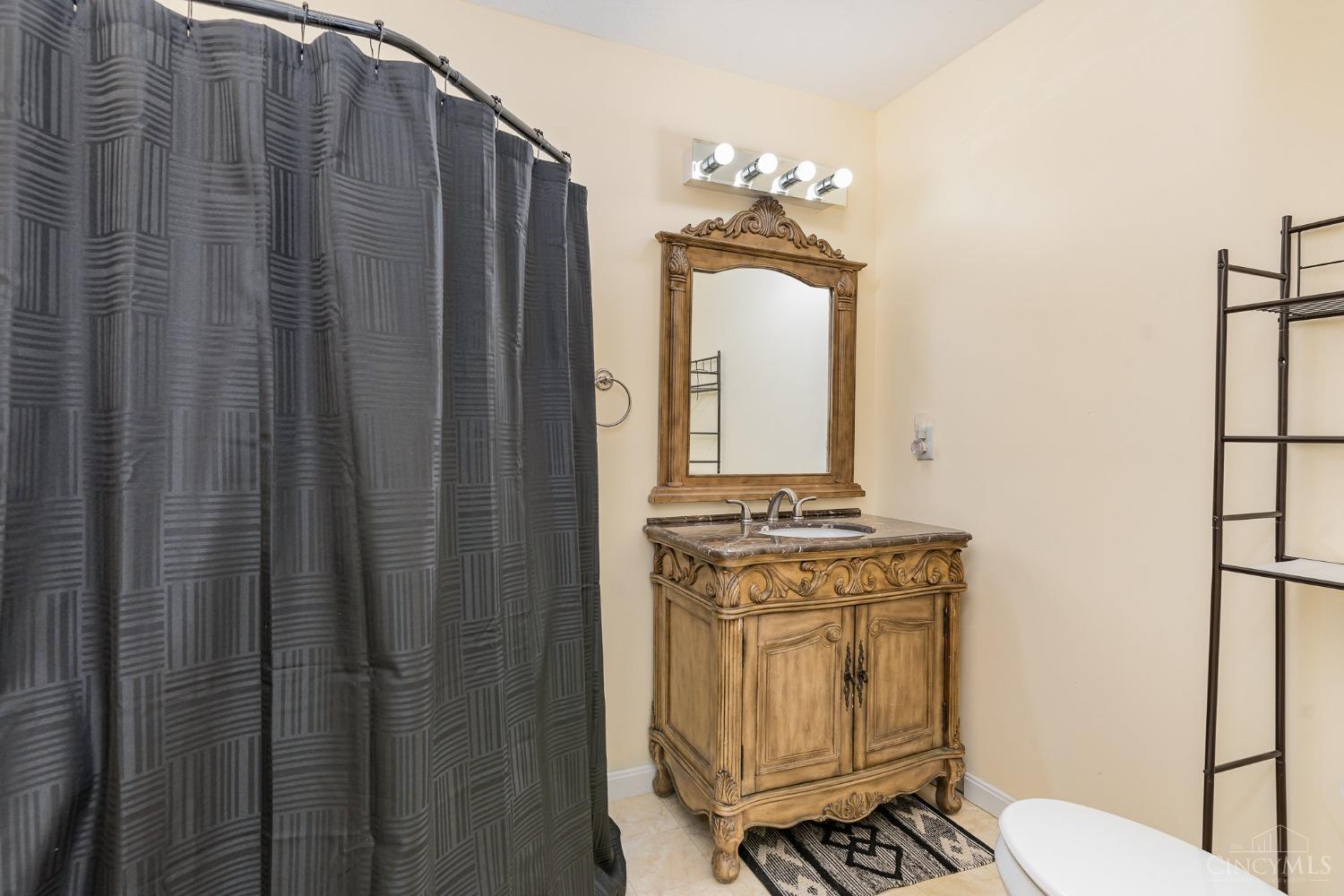1099 Ridgepointe Drive