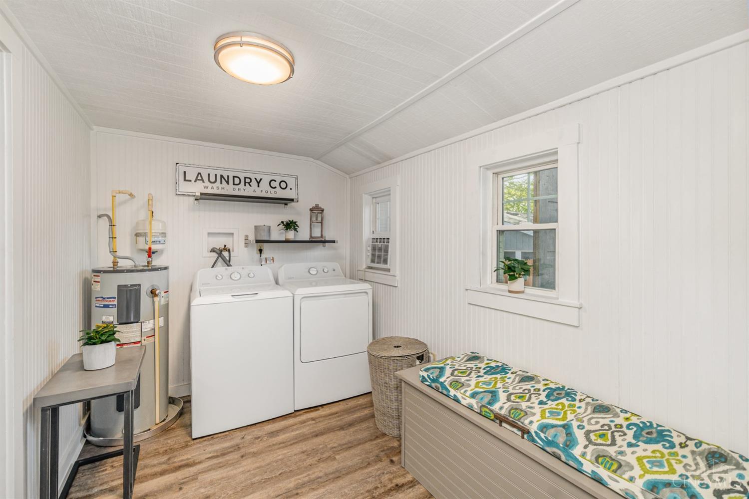 299 E Plane Street