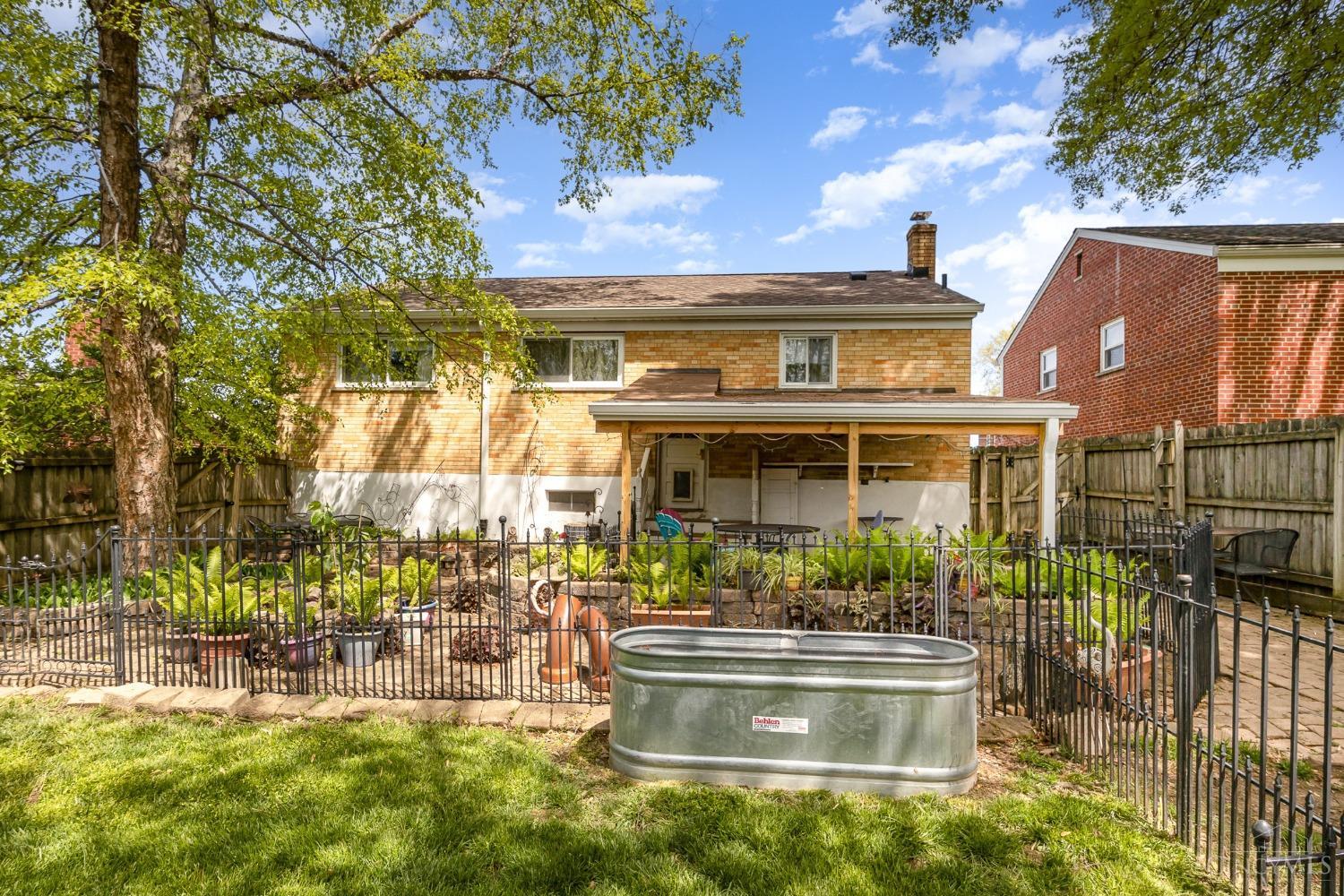 5709 Windview Drive