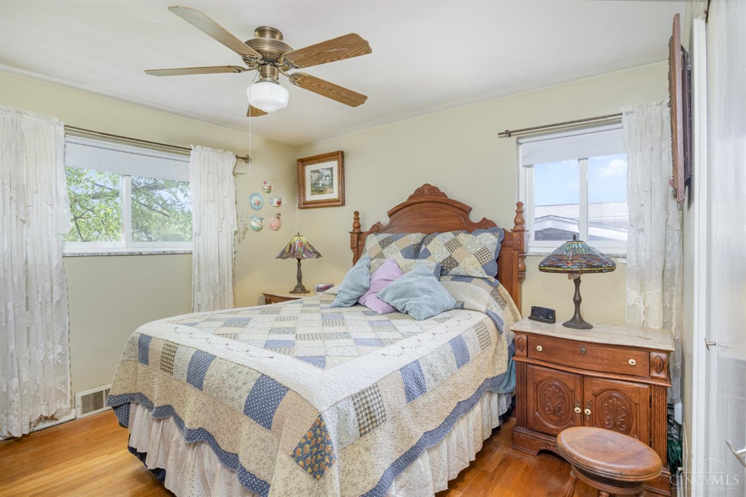 5709 Windview Drive