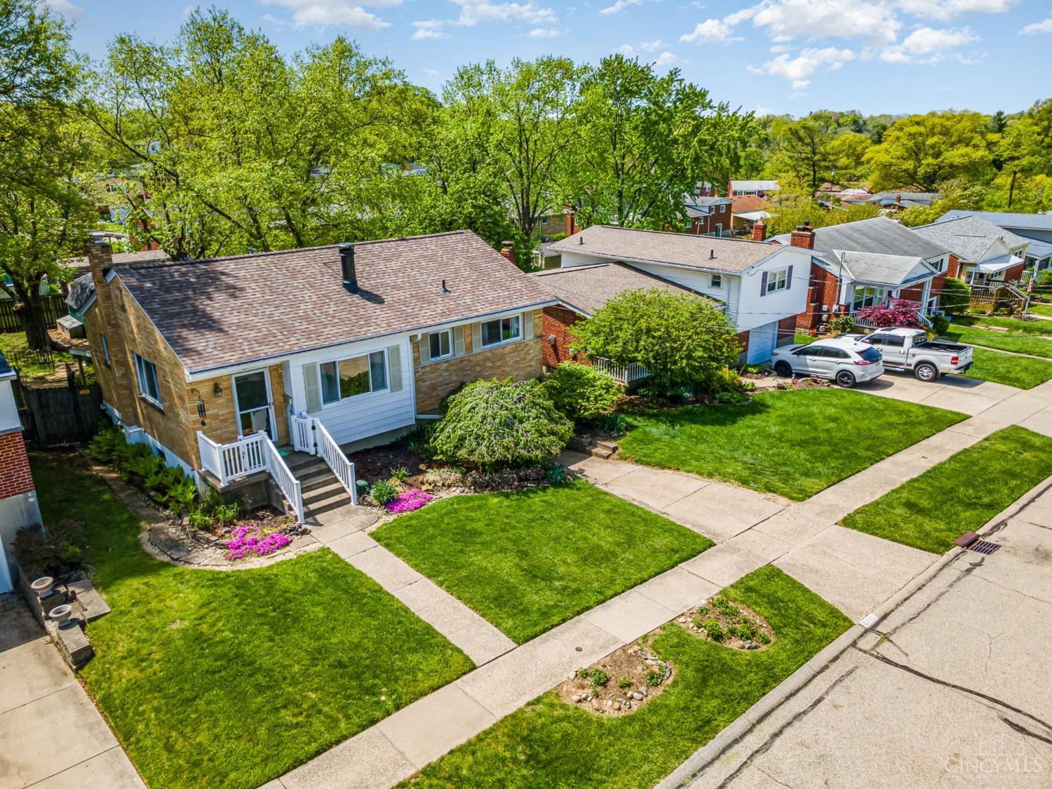 5709 Windview Drive