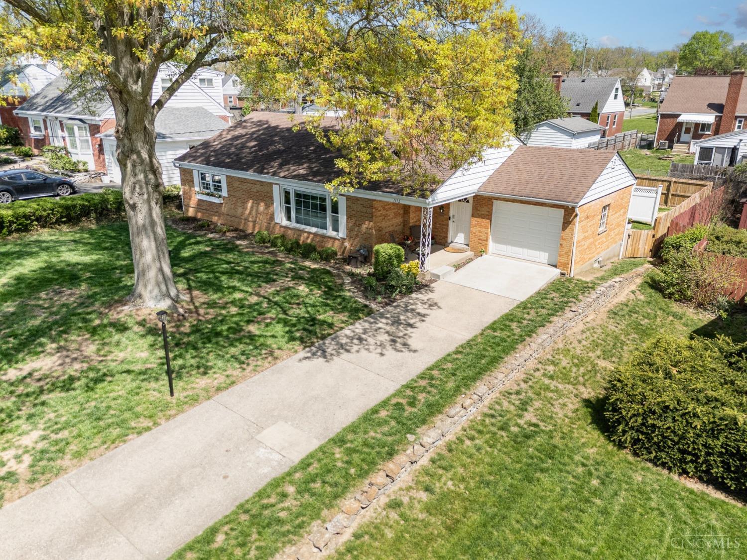 1112 Alnetta Drive
