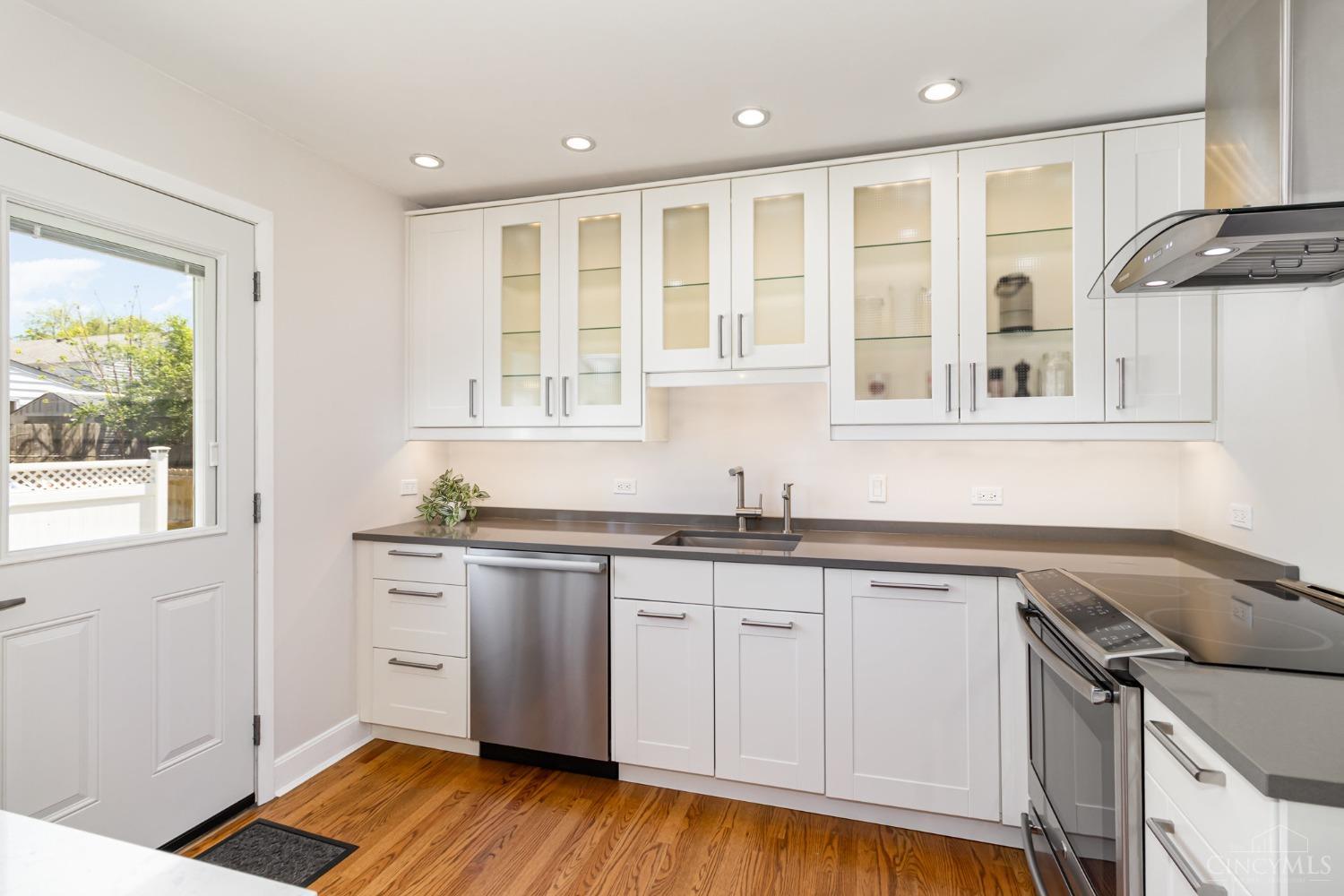 1112 Alnetta Drive