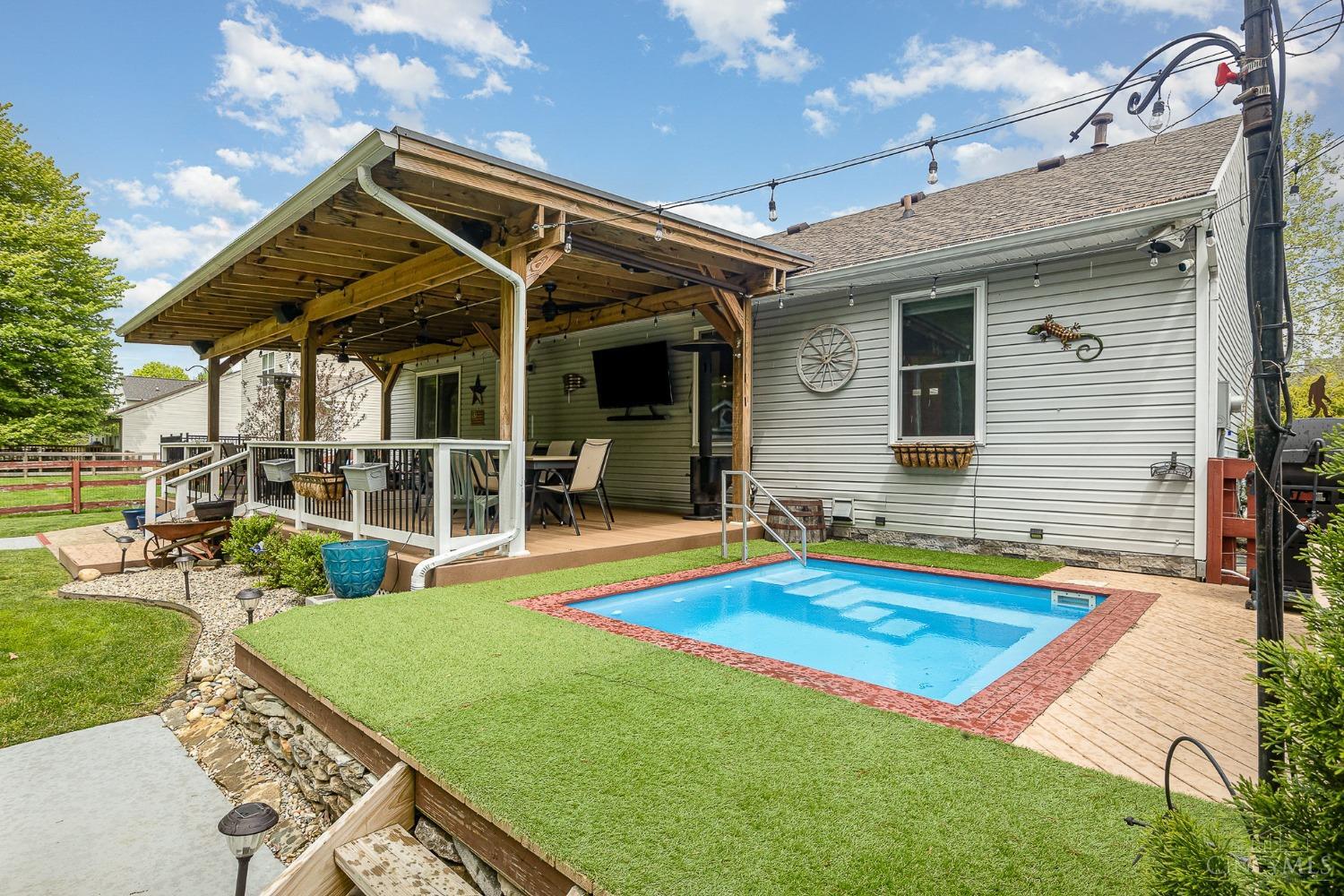 2517 Pochard Drive