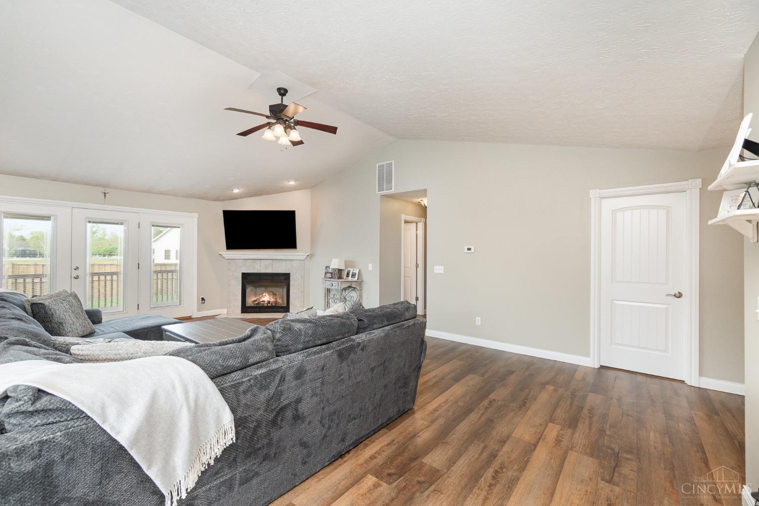 129 Willow Run Road