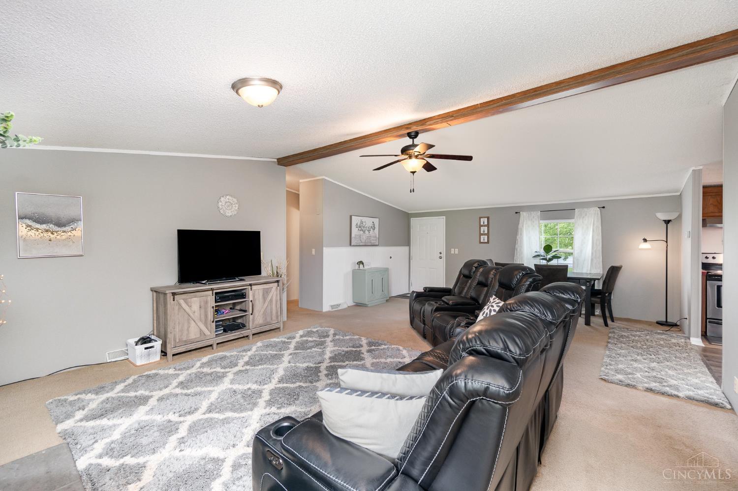 305 Meadow View Lane