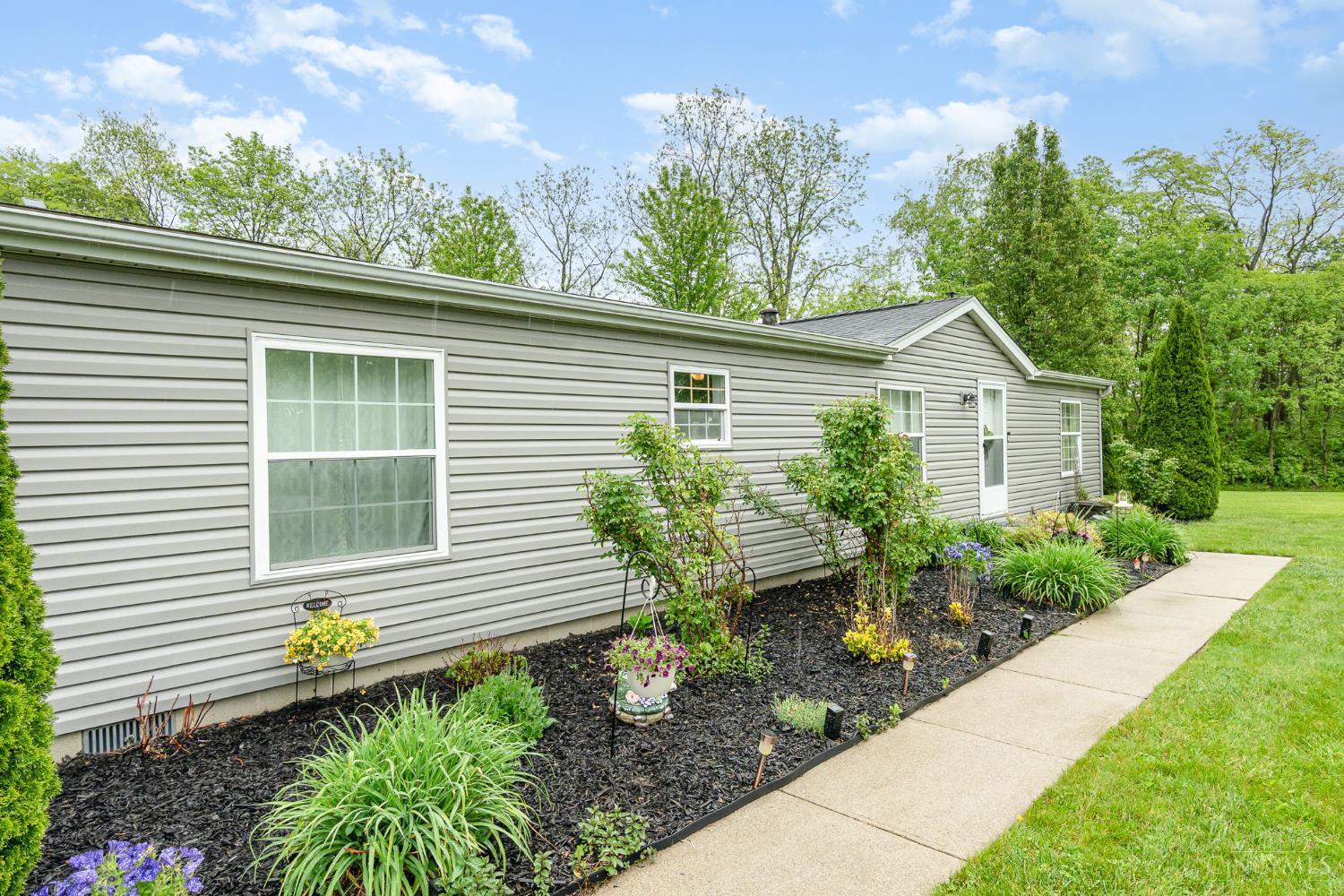 305 Meadow View Lane