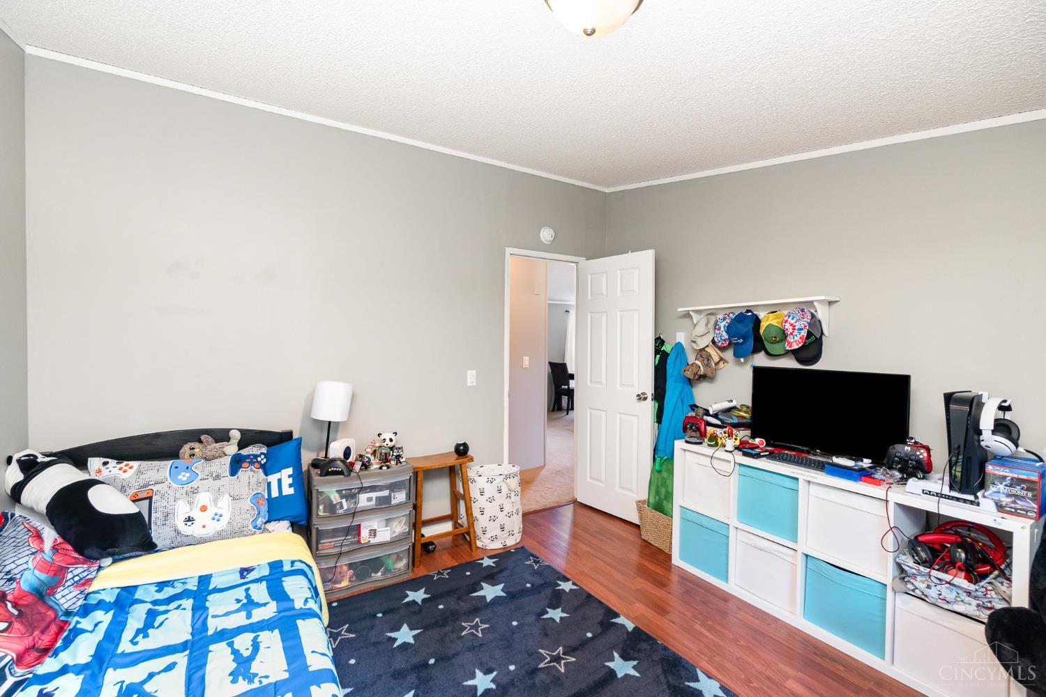 305 Meadow View Lane