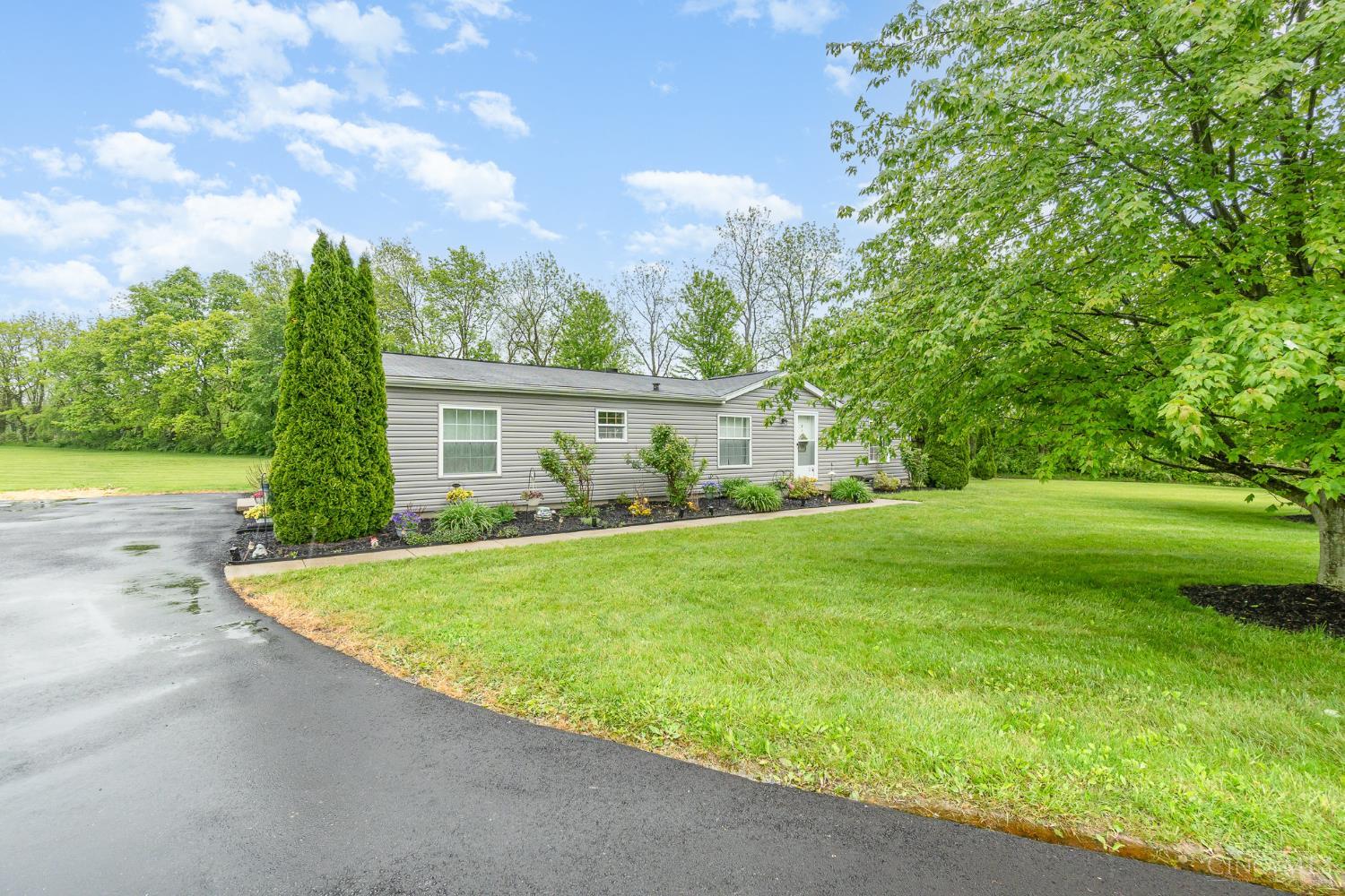305 Meadow View Lane