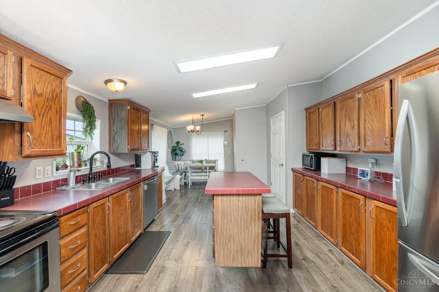 305 Meadow View Lane