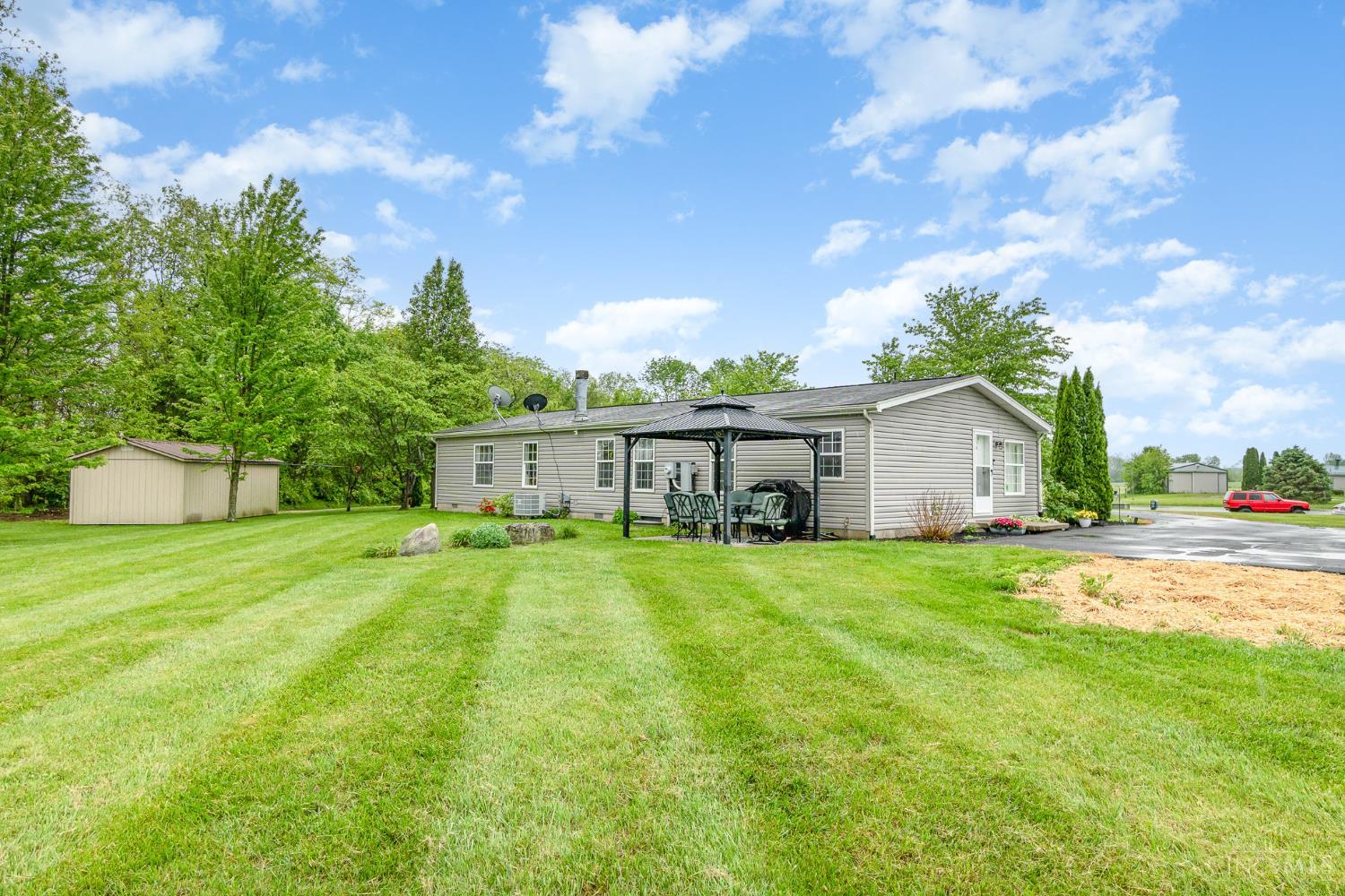 305 Meadow View Lane