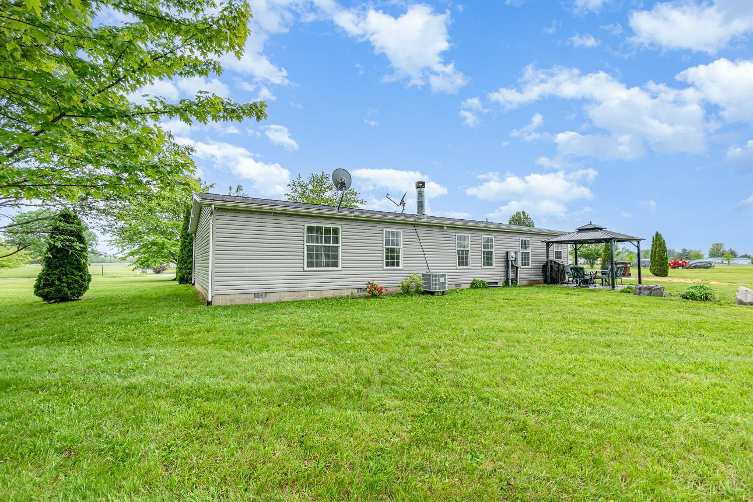 305 Meadow View Lane