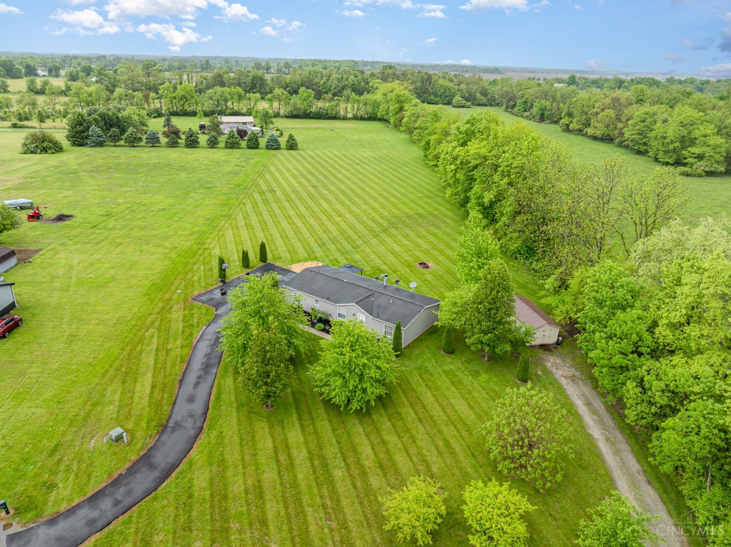 305 Meadow View Lane