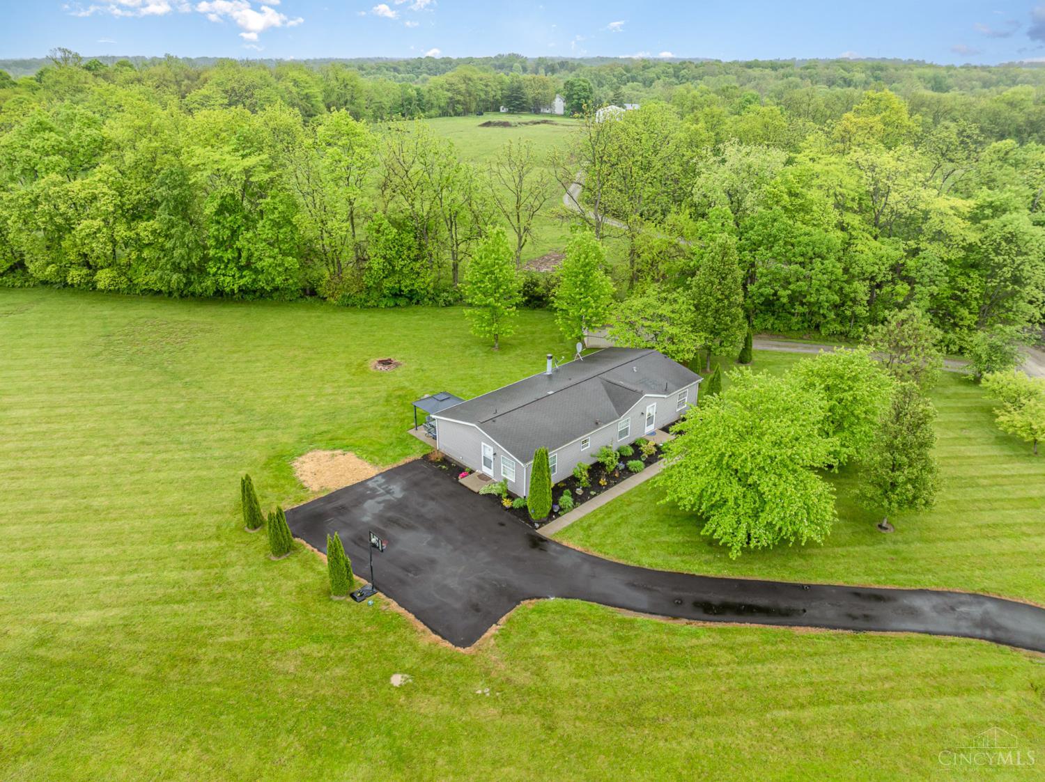305 Meadow View Lane