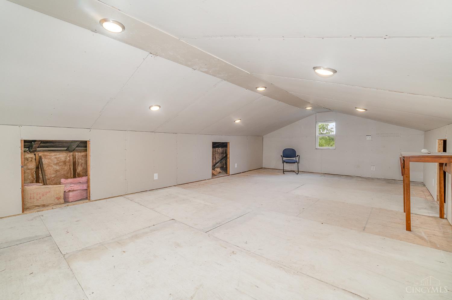 2490 Bauer Road
