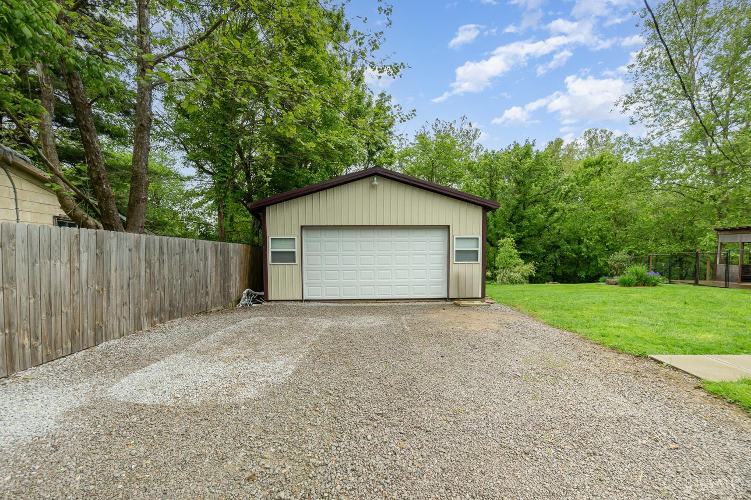 12000 New Hope White Oak Station Road