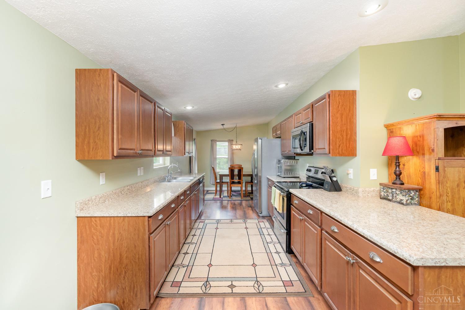 12000 New Hope White Oak Station Road
