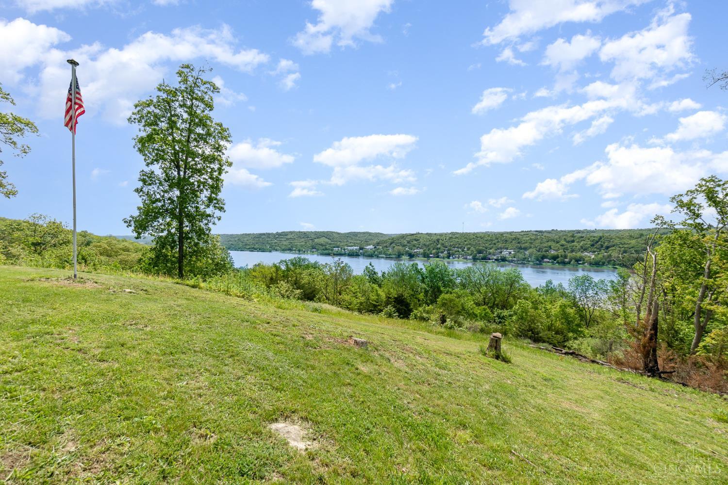 1278 Doe Point Road