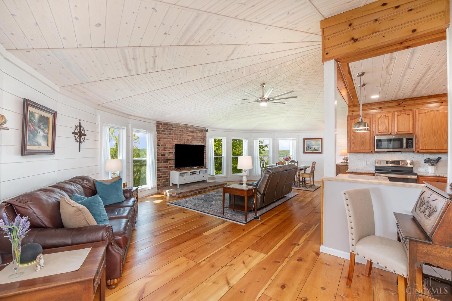 1278 Doe Point Road