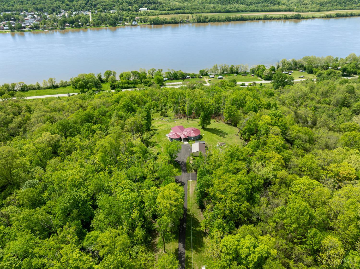 1278 Doe Point Road