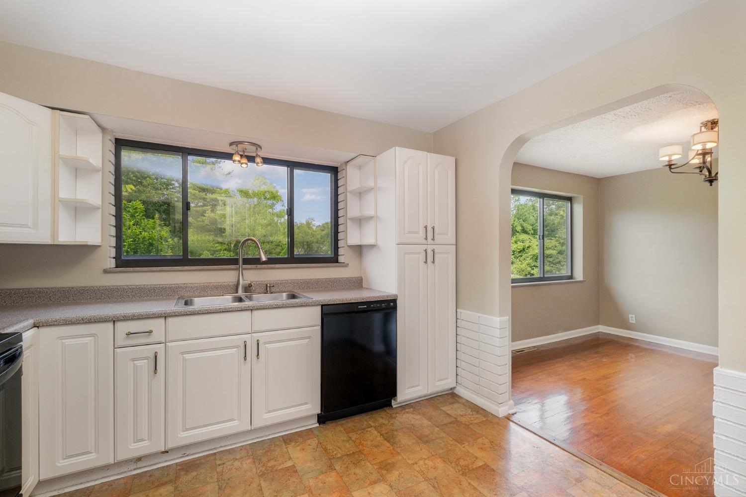 868 Locust Lane