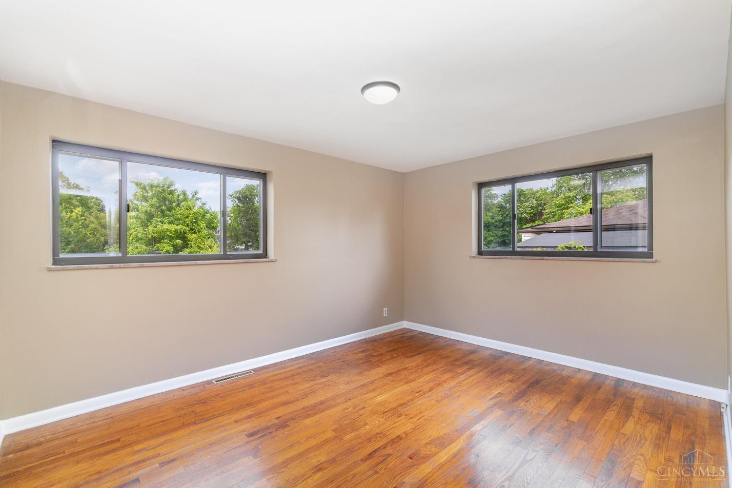 868 Locust Lane