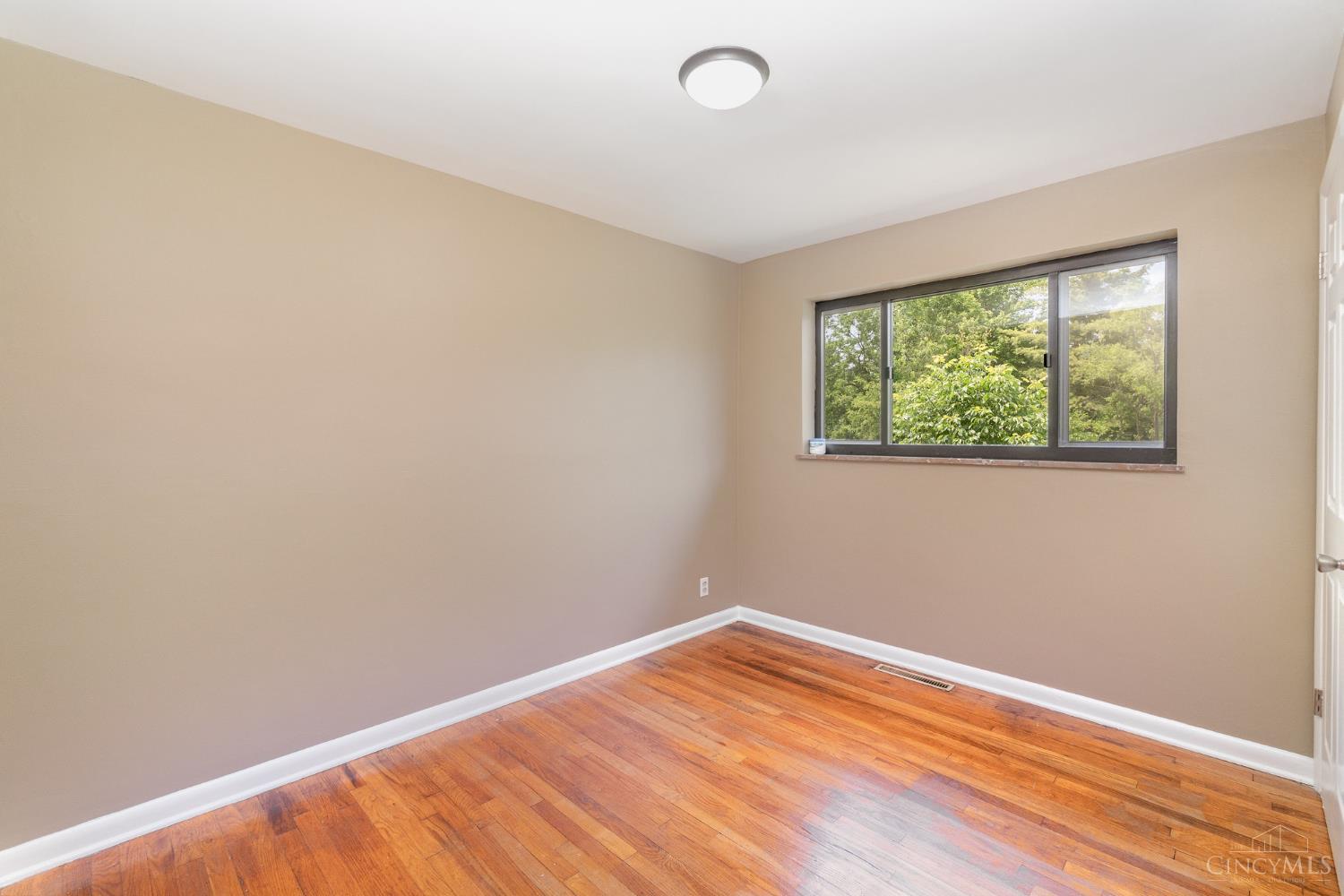 868 Locust Lane