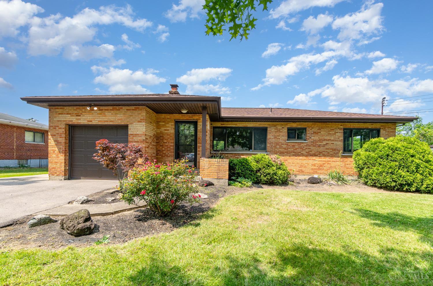 868 Locust Lane