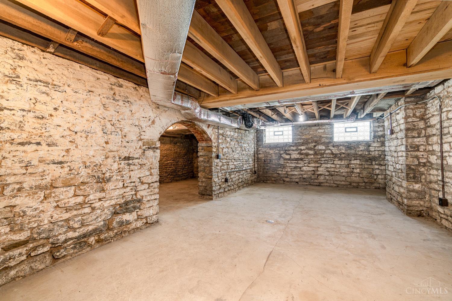 410 White Oak Street