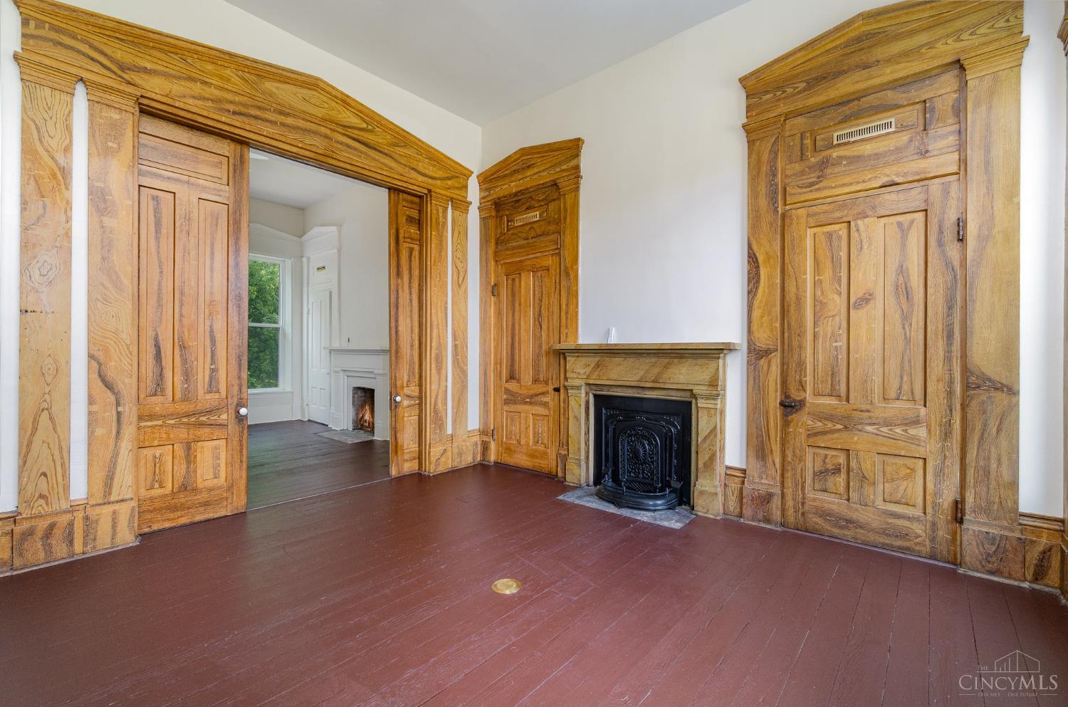 410 White Oak Street