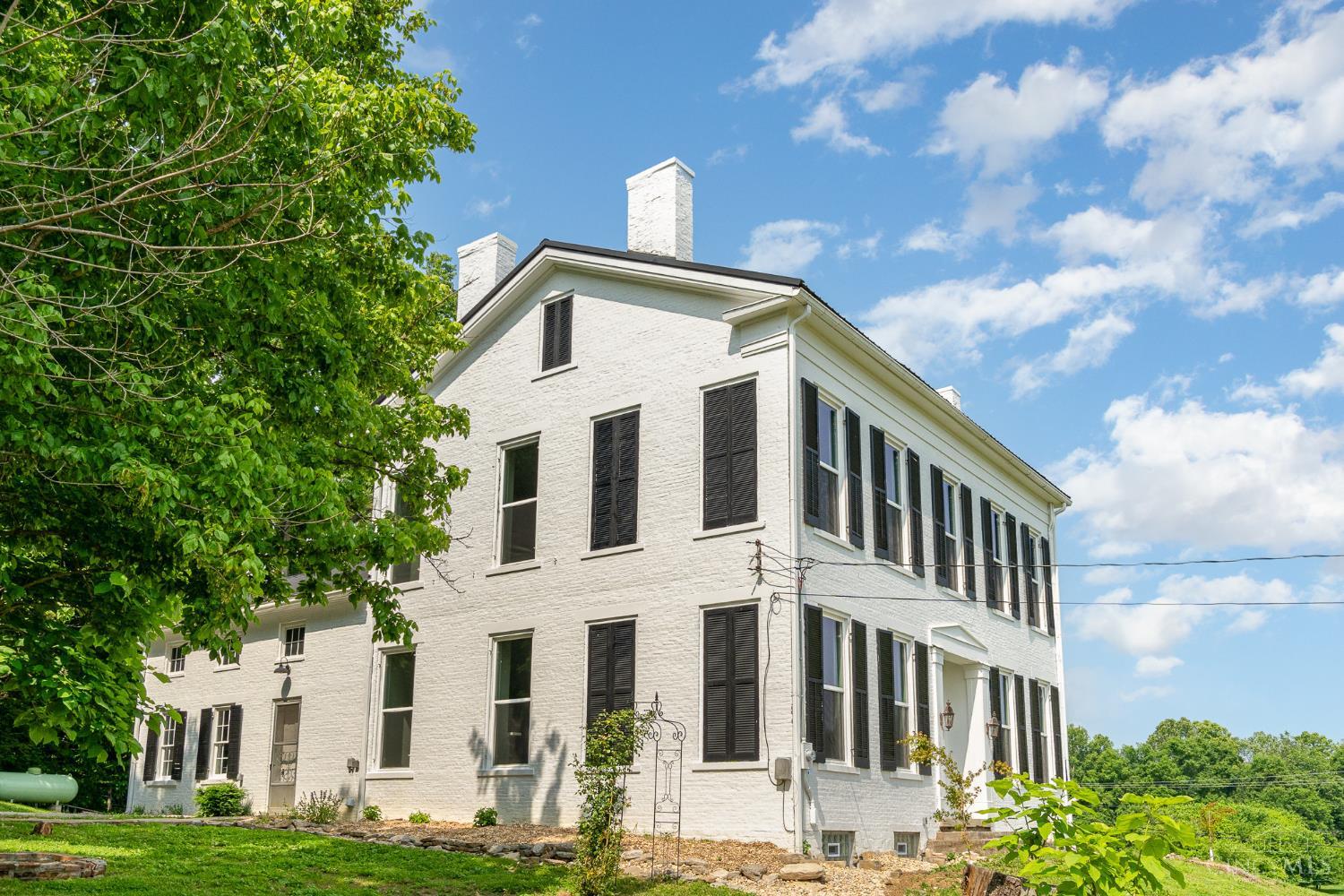 410 White Oak Street