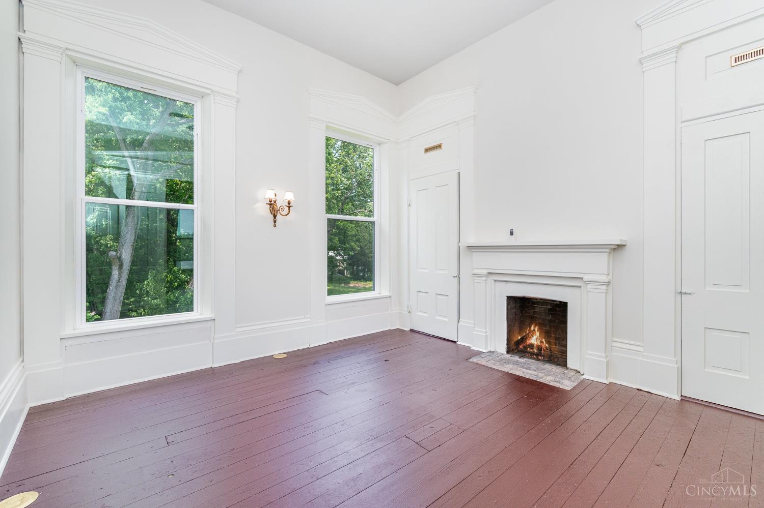 410 White Oak Street