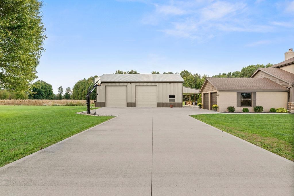 1716 Yankeetown Road