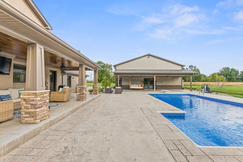 1716 Yankeetown Road