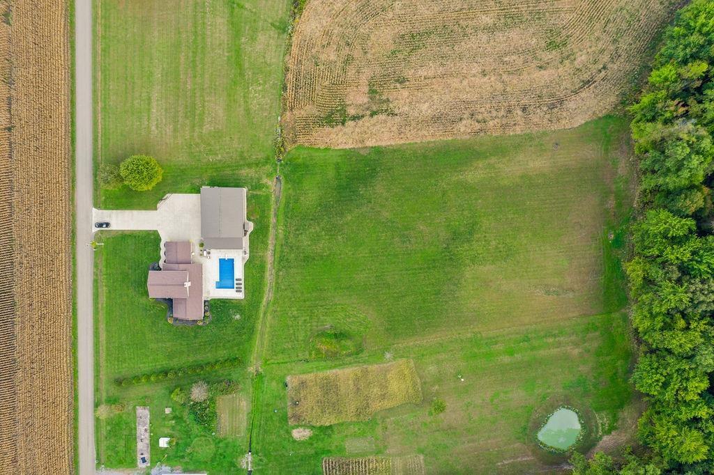 1716 Yankeetown Road