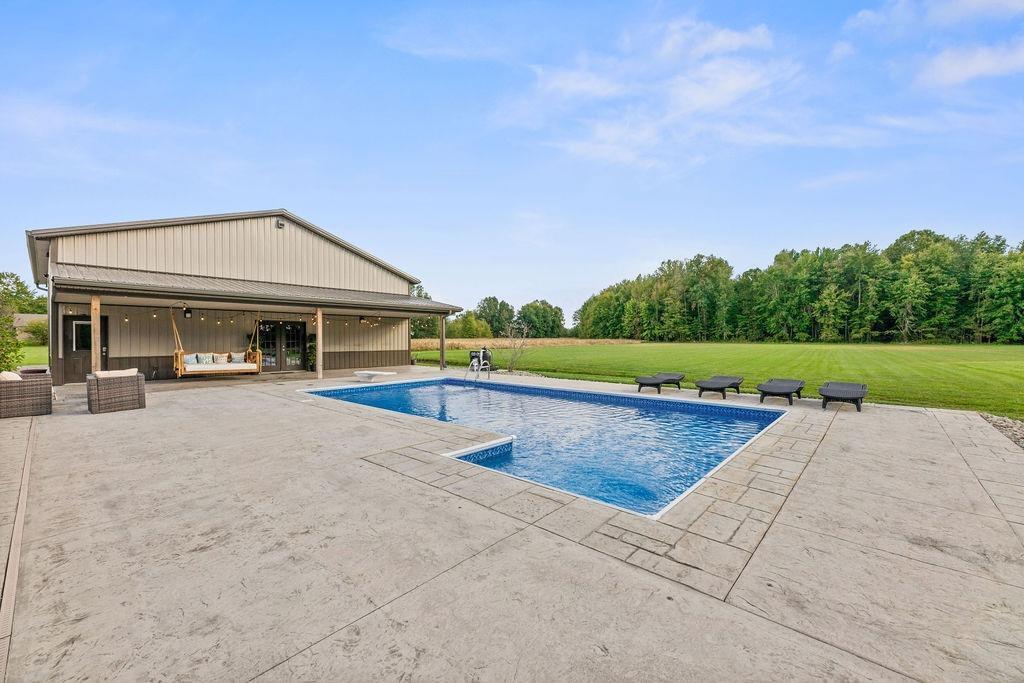 1716 Yankeetown Road