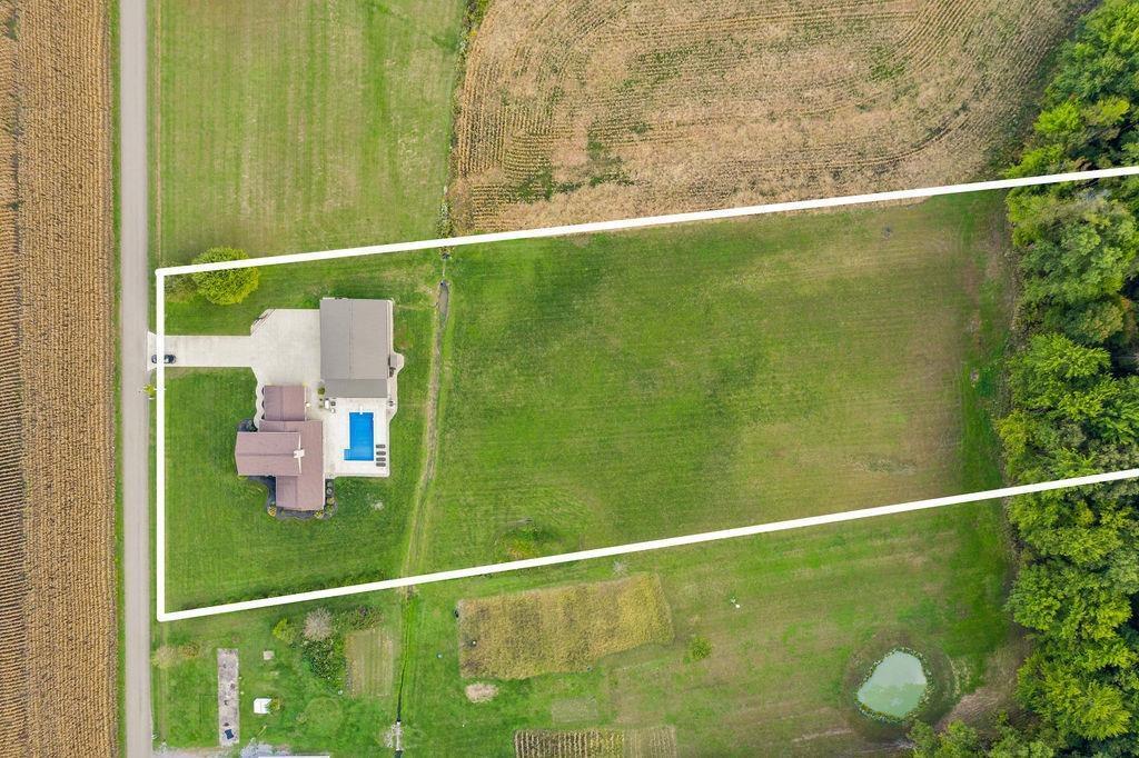 1716 Yankeetown Road