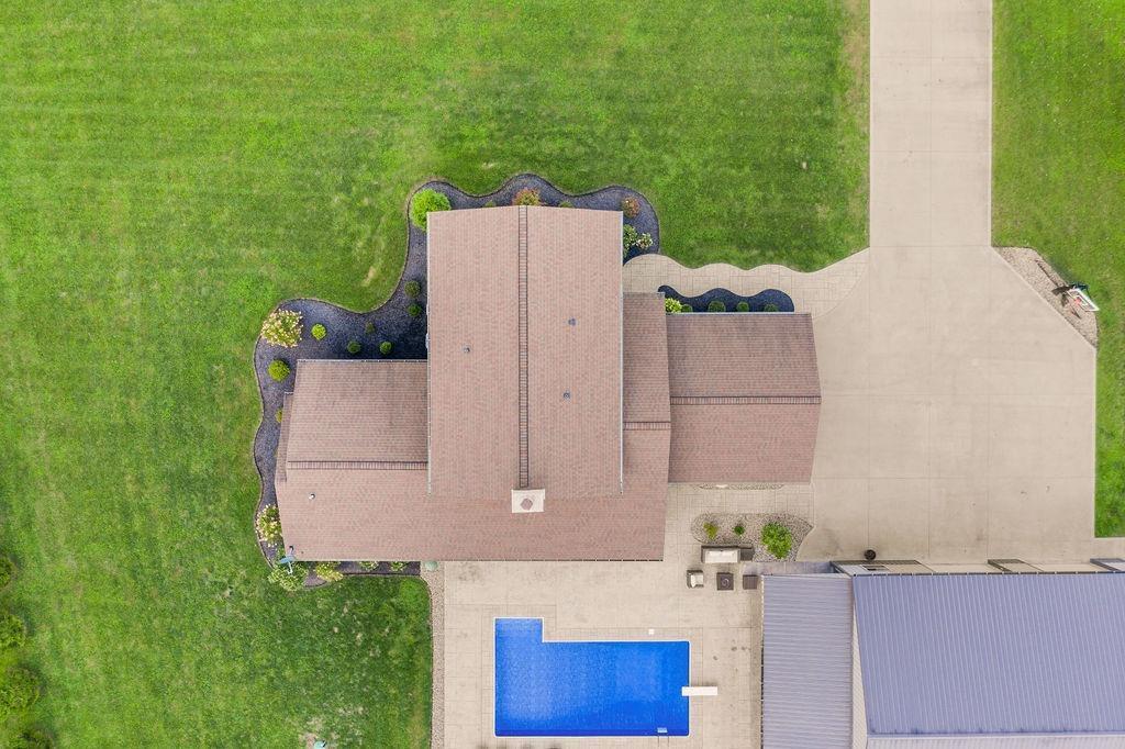 1716 Yankeetown Road