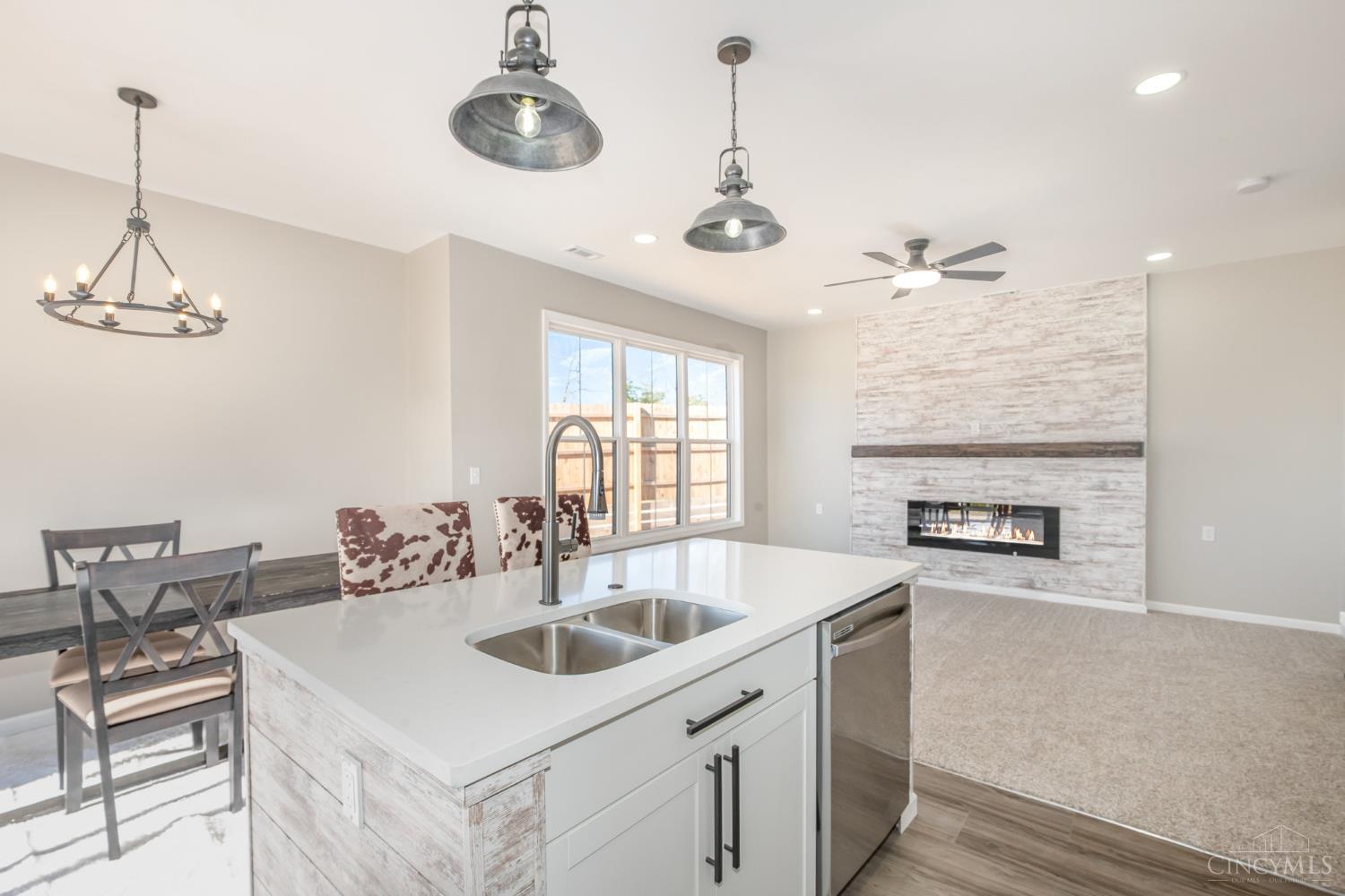 403 Elmwood Court