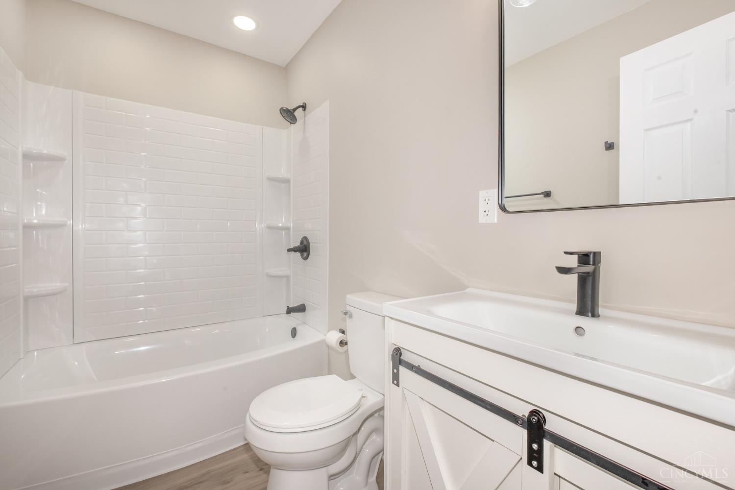 403 Elmwood Court
