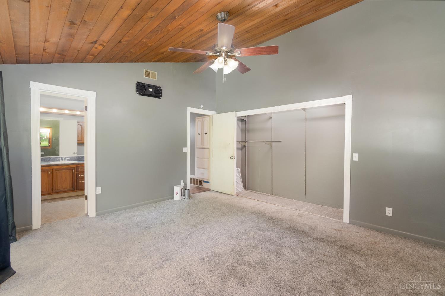3275 White Oak Valley Road