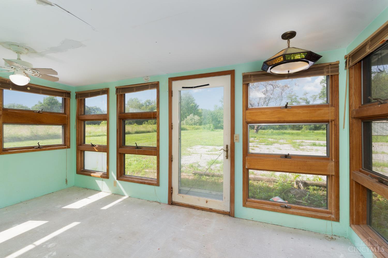 3275 White Oak Valley Road