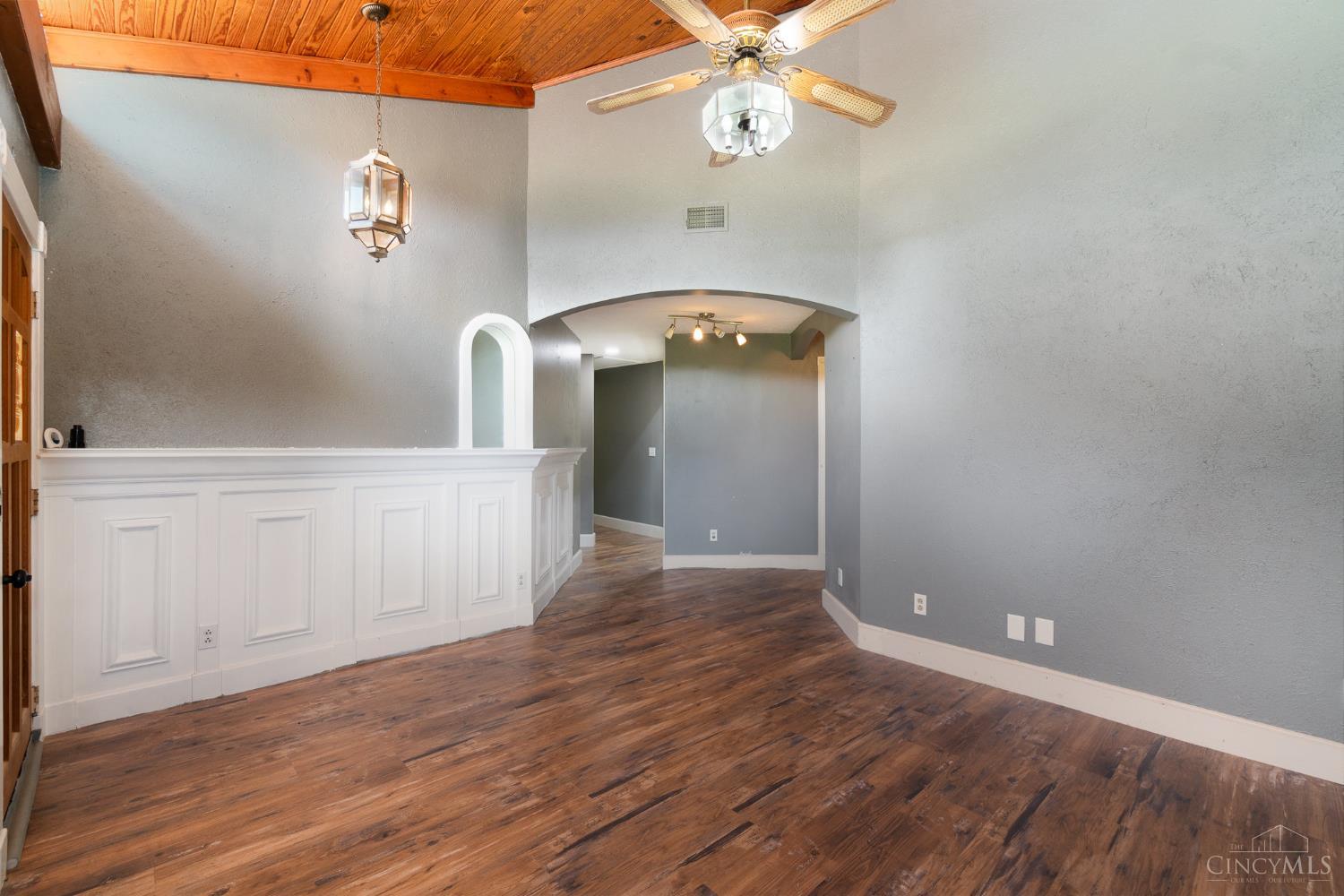 3275 White Oak Valley Road
