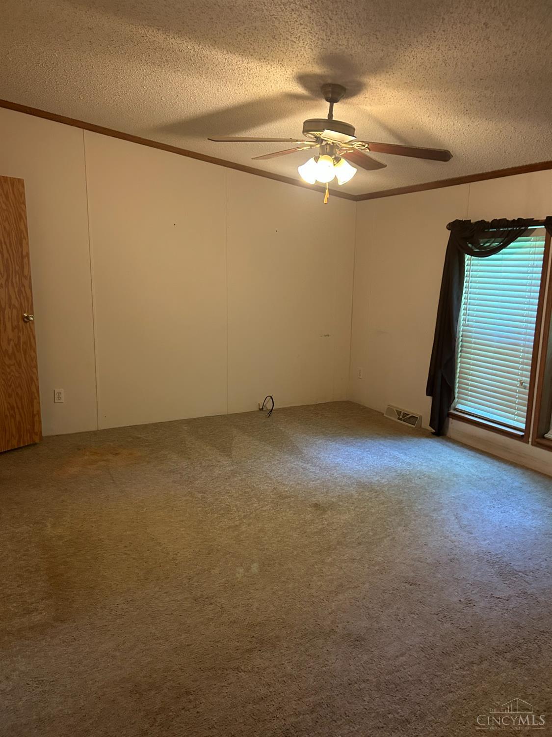 14084 Holiday Drive